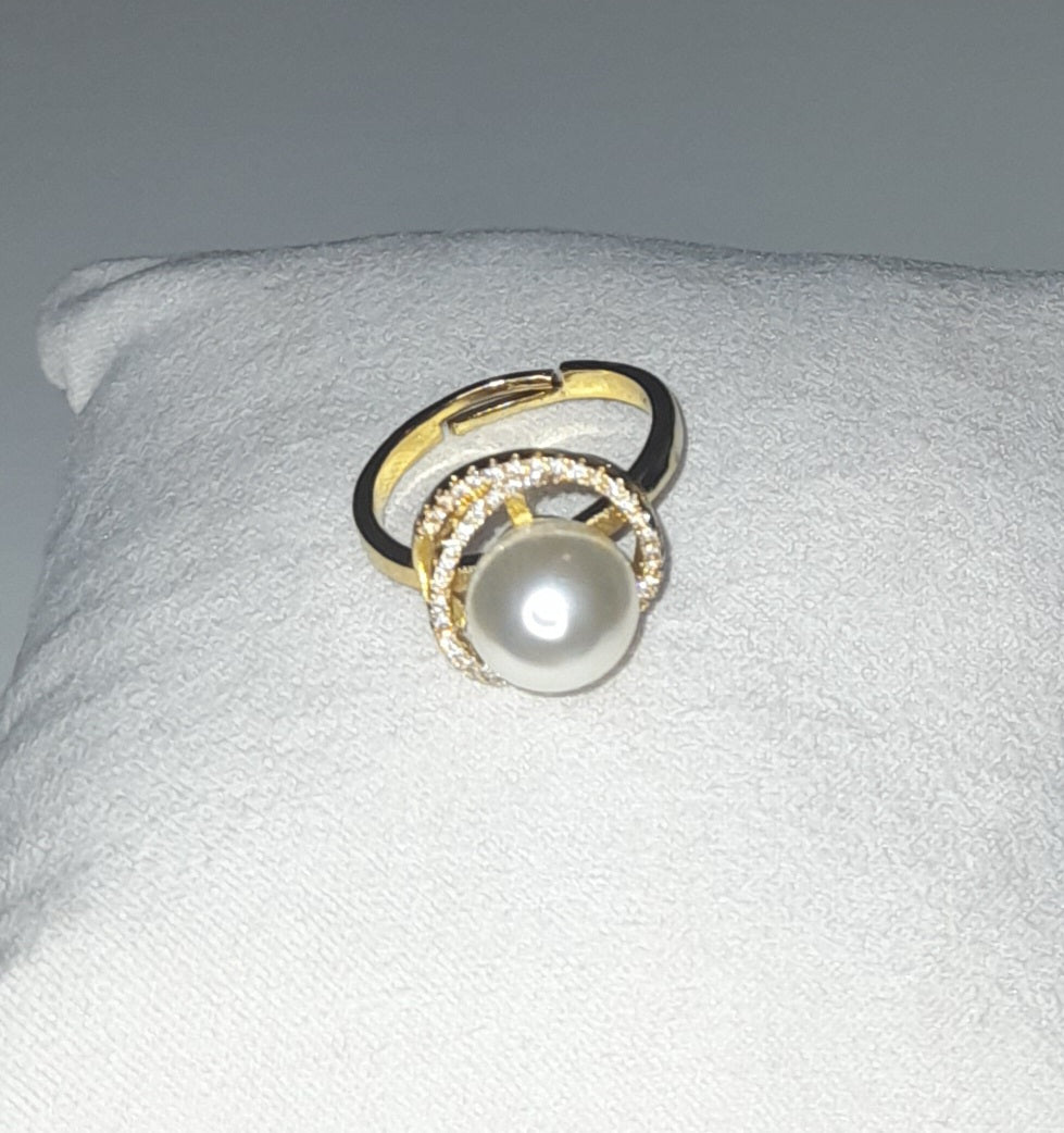 Titanium steel ring with artificial pearl and zircon