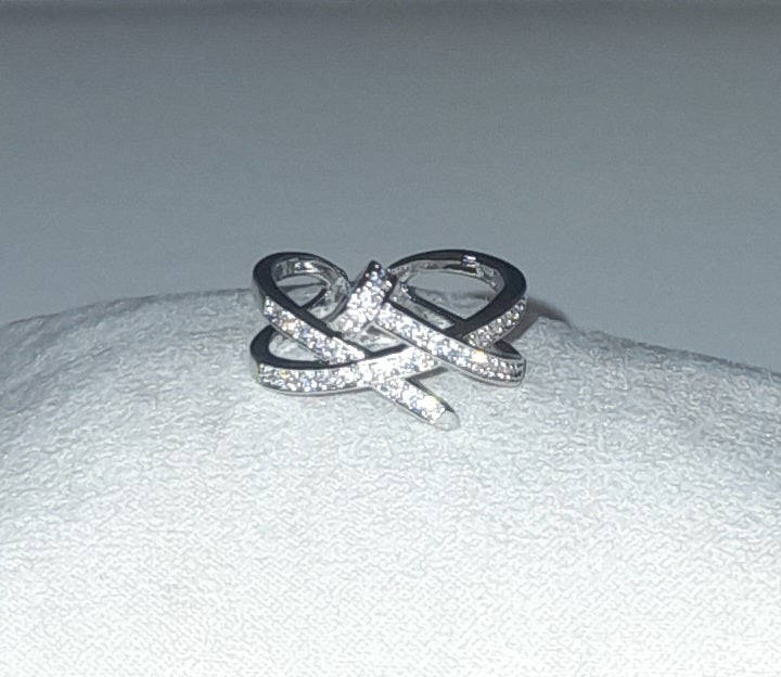 Share Adjustable Steel Ring Intertwined with Zircon