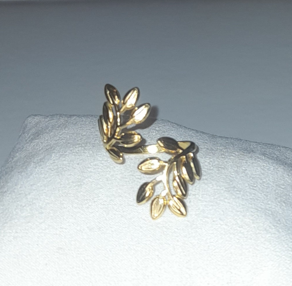 Stainless steel roman/greek goddess leaf ring (silver or gold colour)