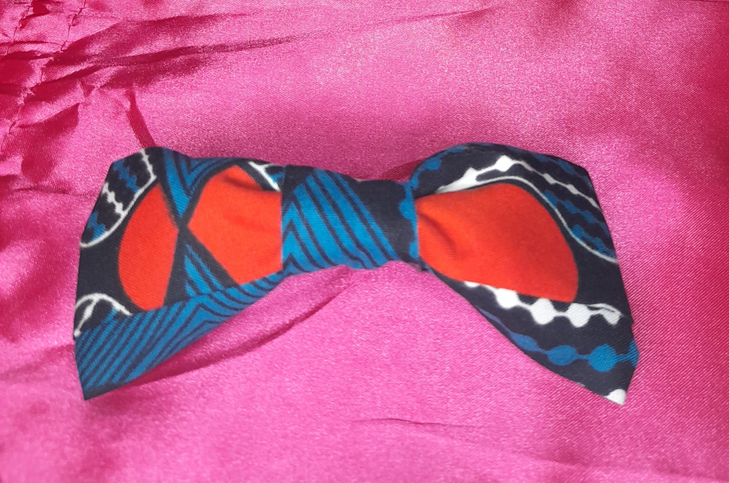 2x small print hair ribbons with French clip for girls/women